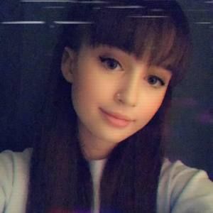 Meet your Posher, Melanie